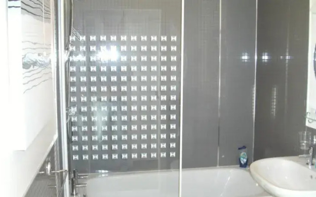 Seahaven Hotel