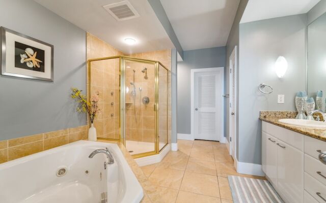 Crc0616 2 Bedroom Condo