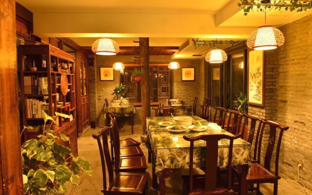Yangzhou Manzhu Inn