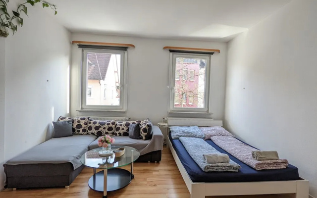 3 Bed Flat - Sleeps 6 - Pets - Parking - Wifi