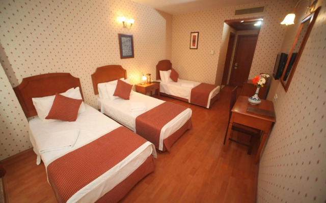 V Hotel Lavender