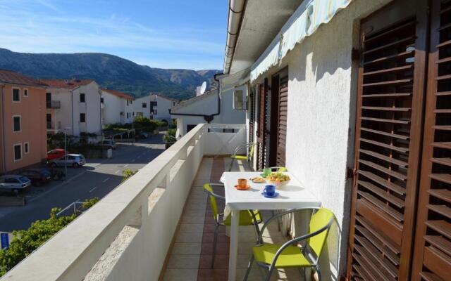 Apartments Sersic Baska