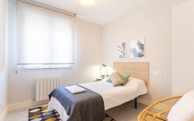 Old Town Vi Apartment With Parking By Aston Rentals