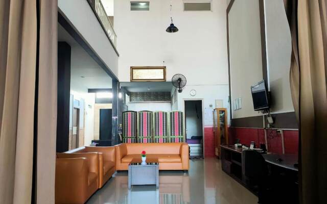 Hotel O Kost 3 Kelor Syariah