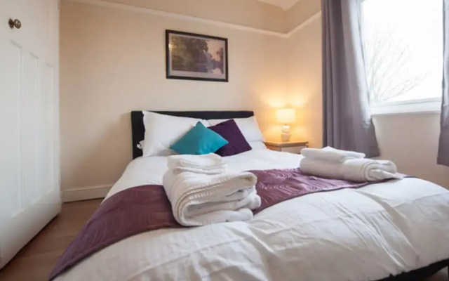 Holiday Home - Sleeps 7