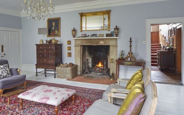 Harlington Manor