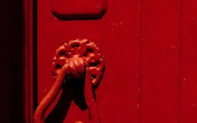 Pine Tree House in Azeit o