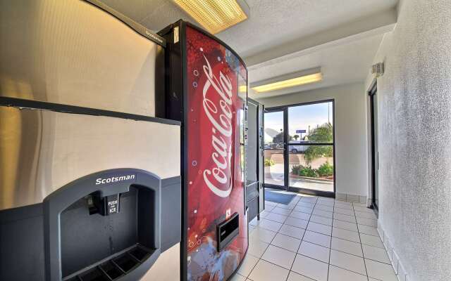 Motel 6 Laredo, TX - South