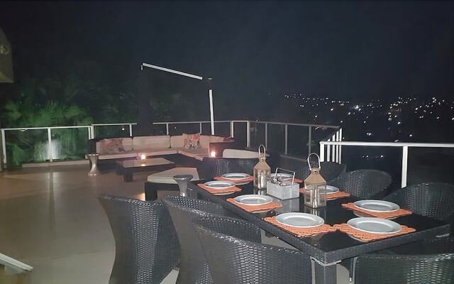 Ballitoville Big Family Villa