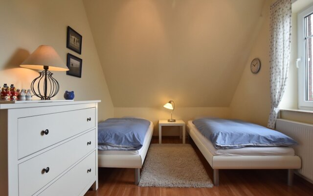 Cozy Holiday Home in Rakow near Beach