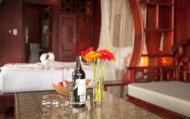 Halong Royal Palace Cruise