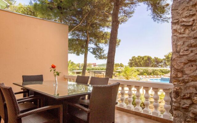 Matilde Beach Resort 28223
