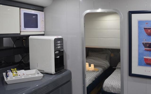 Boats & Breakfast Iseo Lake Iseo 1