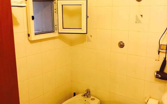 Room Economy