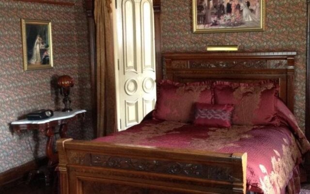 The Harry Packer Mansion Inn