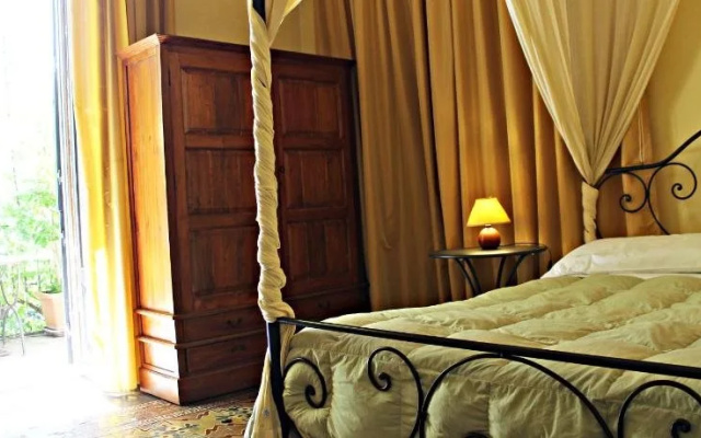 Inn The Garden