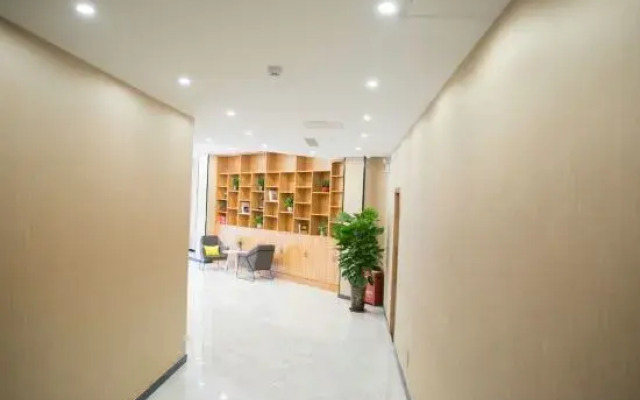 Jiayi Hotel