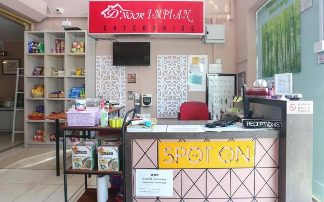 SPOT ON 89796 D'noor Budget Inn