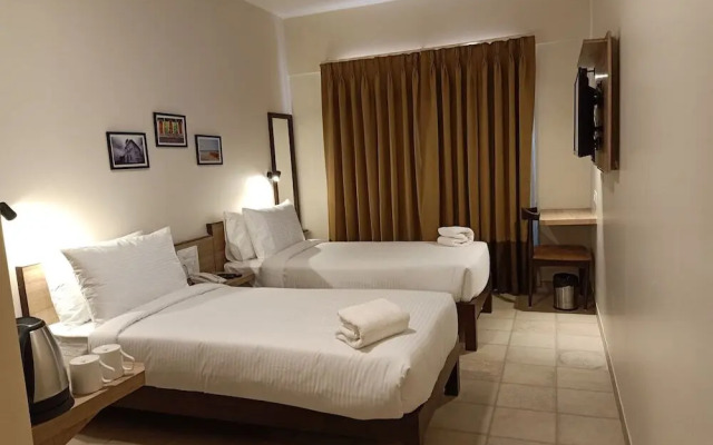 Hotel Sharayu One