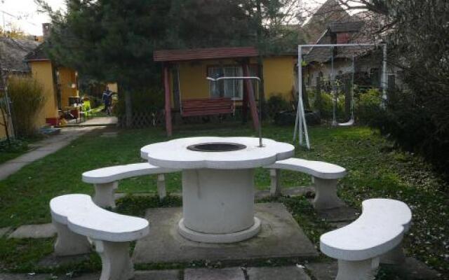 Horvátkert Guesthouse