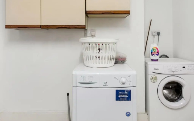 Sunnybank House in North Epsom