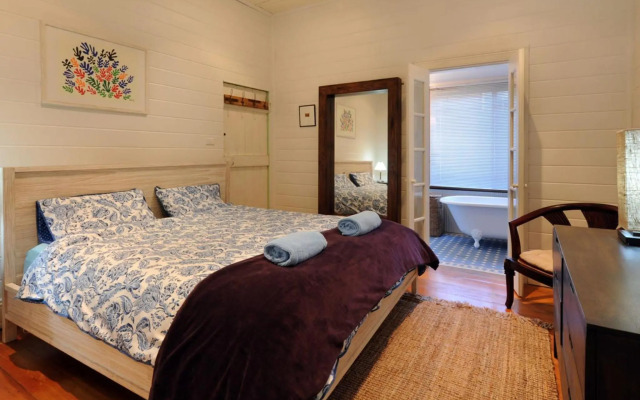 FAIRVIEW and STUDIO Gerringong 4pm check out Sundays