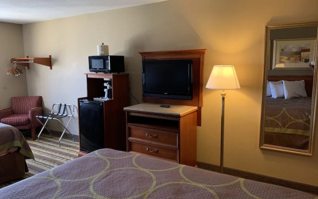 Super 8 Tilton/Lake Winnipesaukee