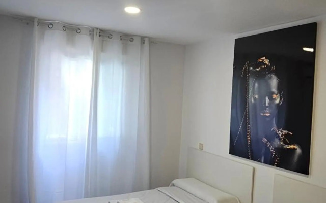 Cozy Apartment 2km from Plaza de Toros-Ventas
