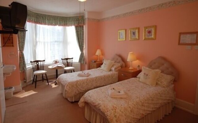 Roseglen Hotel