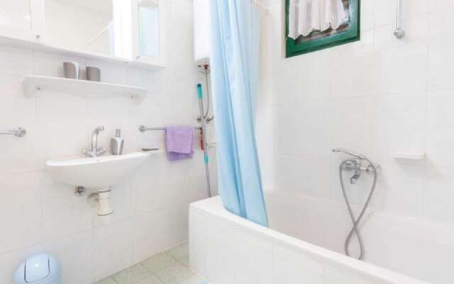 Gorgeous Villa in Tučepi with Private Swimming Pool