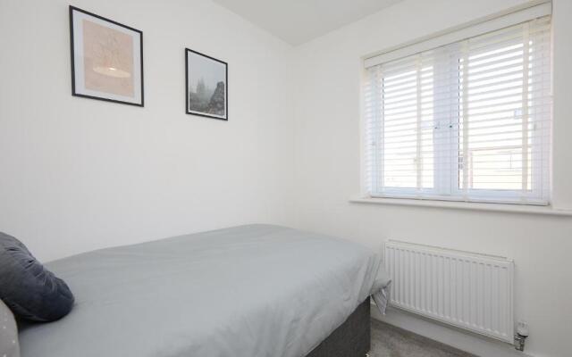 Royal Derby Hospital 3 bed Town House