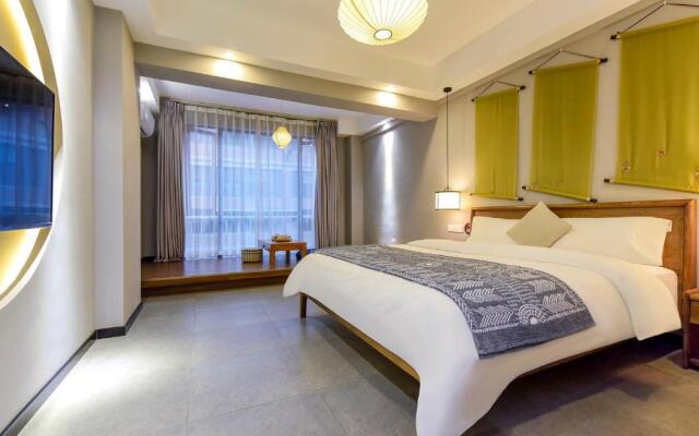 Chongqing Ouranjian Lake View Guesthouse