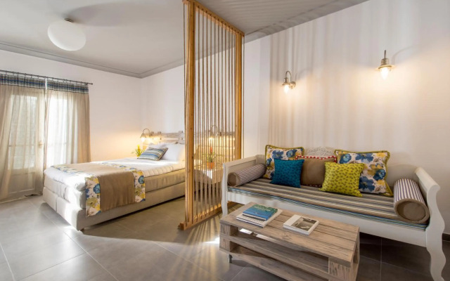 Caldera's Dolphin Suites