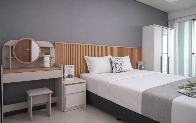 Restful 2Br With Sea View At Apartment Green Bay Condominium