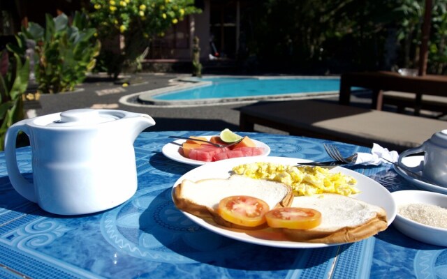 Tepi Sungai Guesthouse & Restaurant
