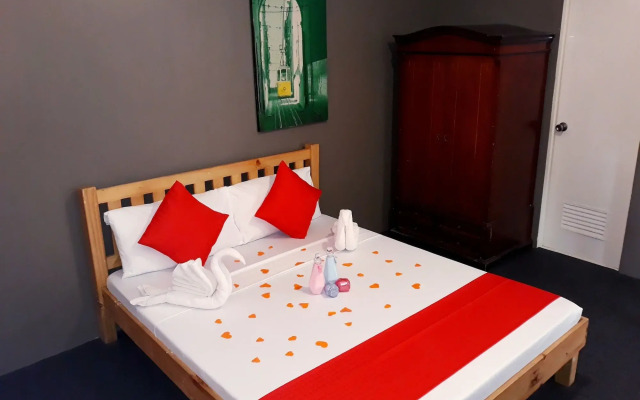 Despacito Rooms Near Airport