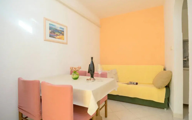 Beach Resort Apartments Bucina