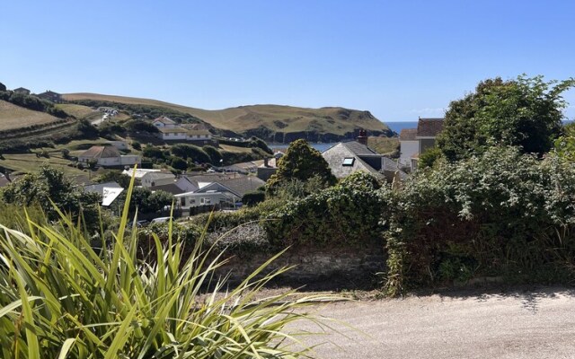 Sea View Hotel - Sandpebbles