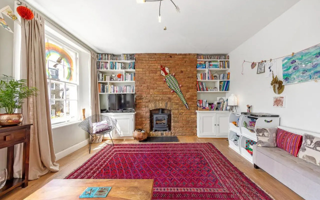 Veeve - Cosy in the Heart of Angel