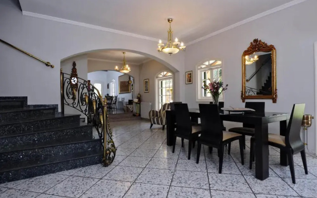 Villa Pagali
