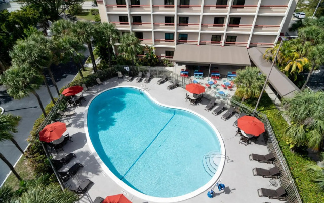 Red Roof Inn PLUS+ Miami Airport