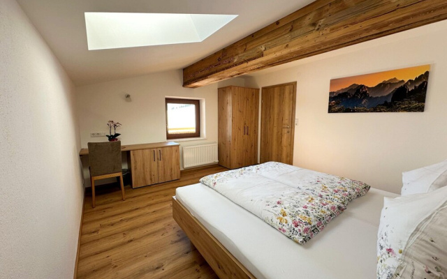 Leogang: Apartment With Mountain Views