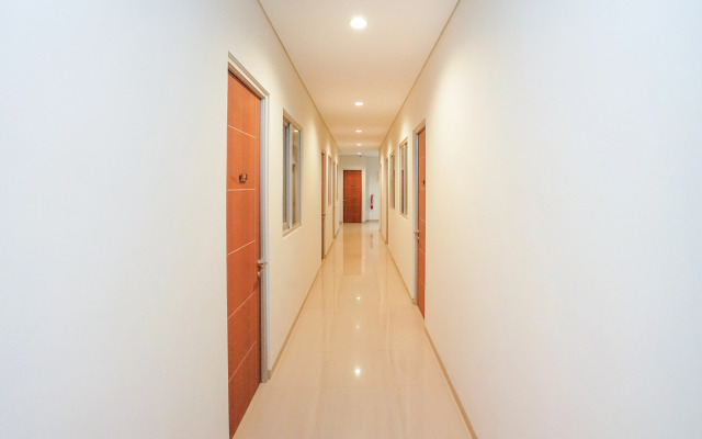 Graha 8 Syariah By OYO Rooms