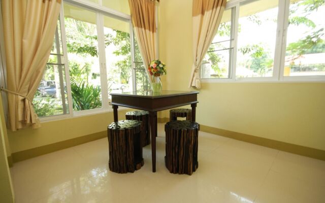 Baanplaidoi Resort
