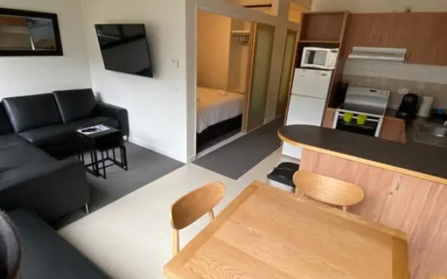 Snow Ski Apartments 07