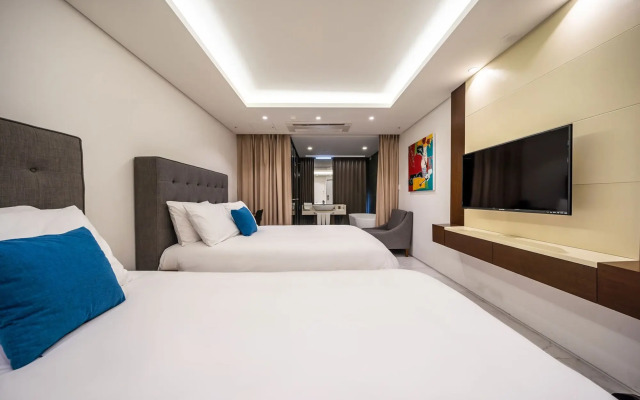SweetMay Jeju Hotel