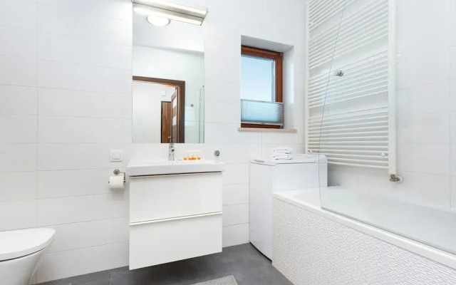 Apartment Kijowska Warsaw by Renters