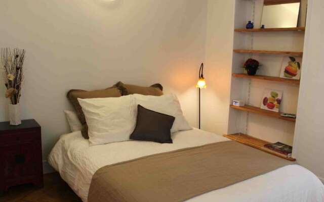 Montmartre Apartments - Monet