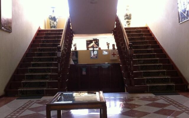 Hotel Universo