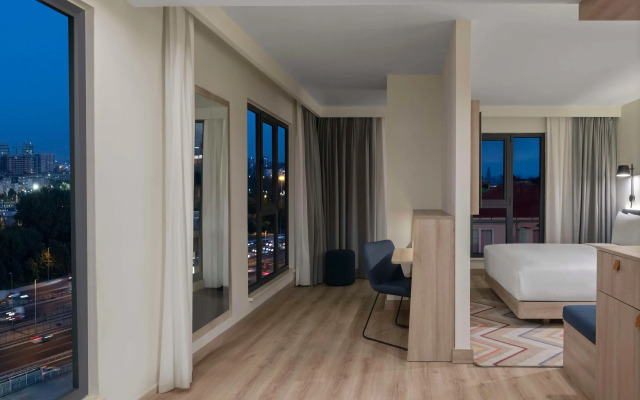 Hampton By Hilton Istanbul Merter